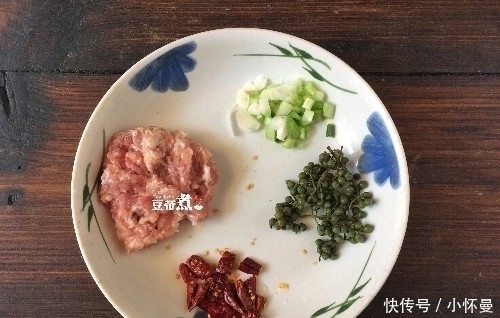 麻婆豆腐|豆腐与此物是绝配,连吃四天也不腻,十块钱不到,营养又好吃