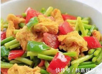 翻炒均匀|美食推荐子姜牛肉，西红柿蒜薹炒鸡蛋，洋葱辣子肥肠，酱爆鸭舌