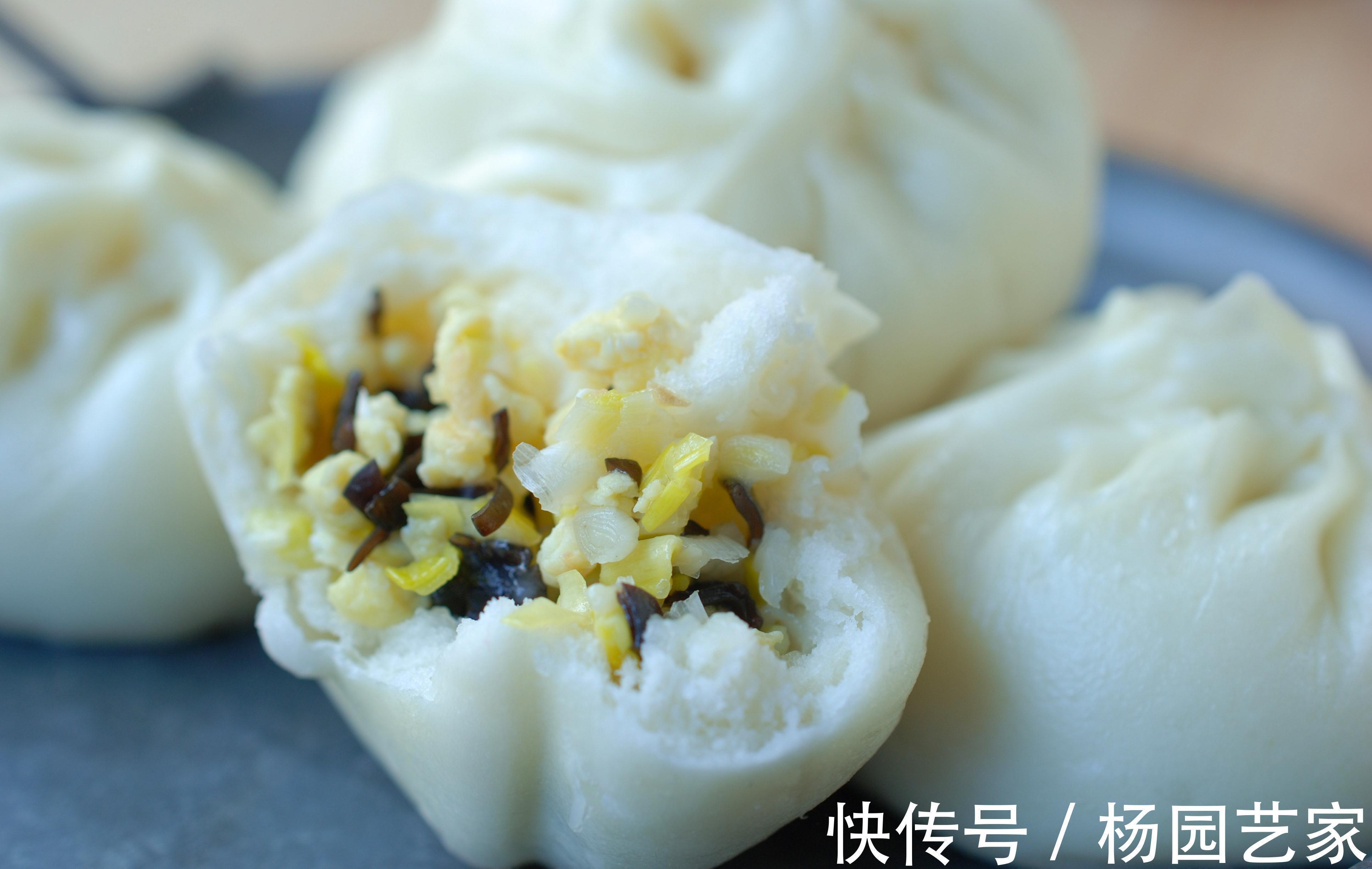 6块钱买了一大把,加4个鸡蛋蒸了2锅大包子,又鲜又嫩真香啊!