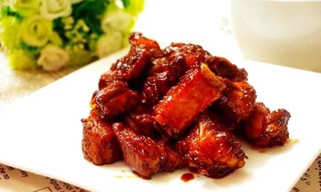 糖醋排骨超简单的做法，美味而不腻，全家都爱吃