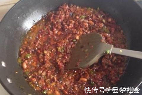 坛子|趁着西瓜便宜,做点西瓜酱,这样做出来的西瓜酱,我们全家都爱吃