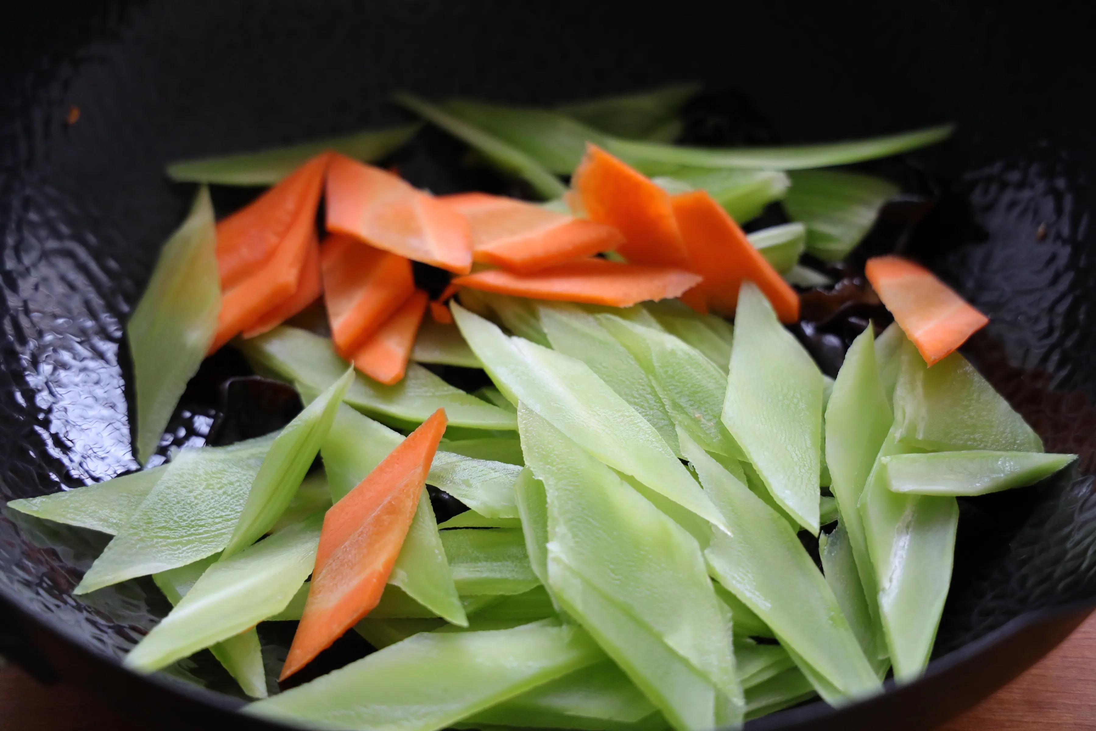 木耳|白露节气，多吃这道素菜，比大鱼大肉好，营养丰富少油少盐更健康