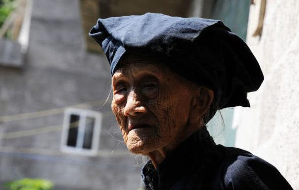 脚底|长寿的人,以下三处一般“与众不同”,若你也是,一定与长寿有缘