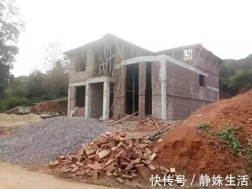 自建|30万的农村自建别墅，山清水秀太棒了，城里人看了也羡慕