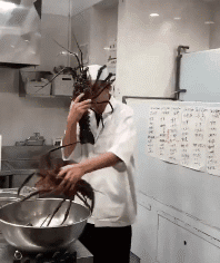 |搞笑GIF:虽然知道笑别人不好 但我实在是没忍住