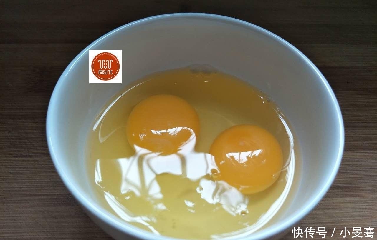 自己做的手工西红柿鸡蛋打卤面,汁浓面爽,比饭馆里的好吃!