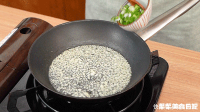 天这么热别吃饭了!这一碗美味,酸爽开胃又低脂