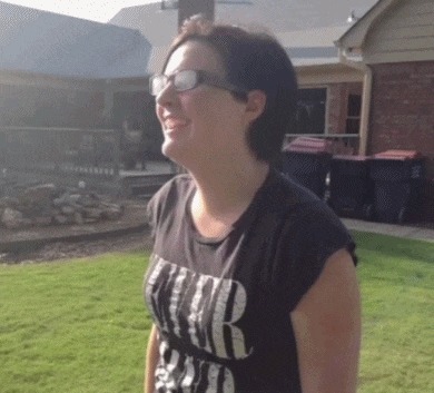 尾巴|收木头回家发现车上有一个尾巴,这是什么哈哈哈哈网友的回复亮了!