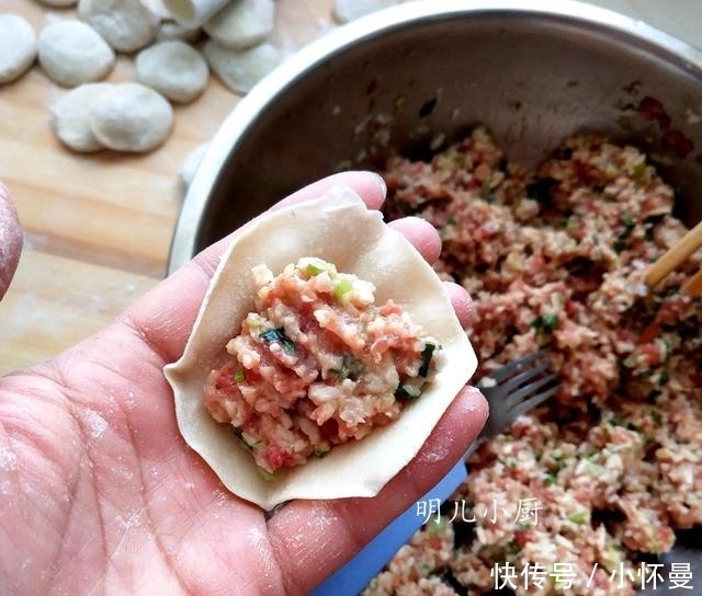 春天它是宝,用来包饺子,减肥祛火养容颜,皮薄馅大不腻口,好吃