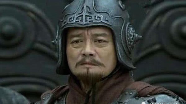 东汉|东汉末年,袁术率先称帝,手下三员猛将,奠定其称帝的基础。为你抛头颅洒热