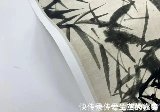 绘画$一位喜欢画竹子的县长，他的画一般人欣赏不了，却能卖到500多万