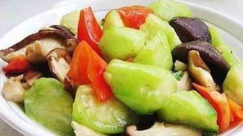 分享丝瓜的6种家常做法，清淡爽口味道好极了～