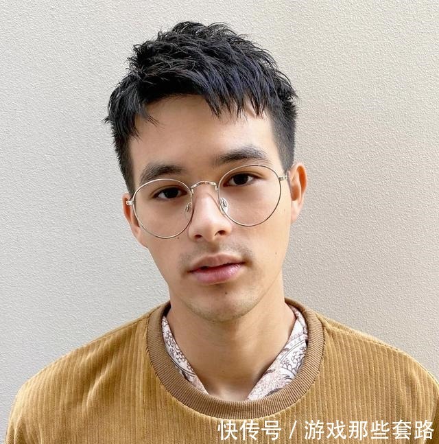 发型 男生25岁以后,发型别剪锅盖头,留这6款发型更显潮流帅气!