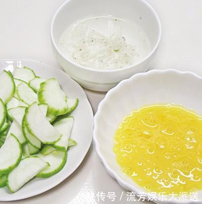 丝瓜|用这种小鱼做面汤,无骨无刺高蛋白,宝宝长身体要多吃