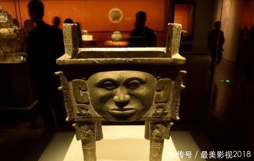 命运最坎坷的国宝,出土就被农民锤成碎片,还差点被扔进炉中炼钢