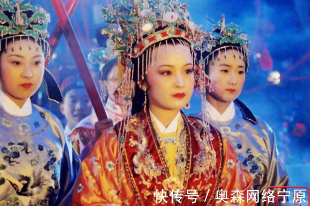 戴权|秦可卿的葬礼,来祭拜的人谁最重要?北静王可能还不算