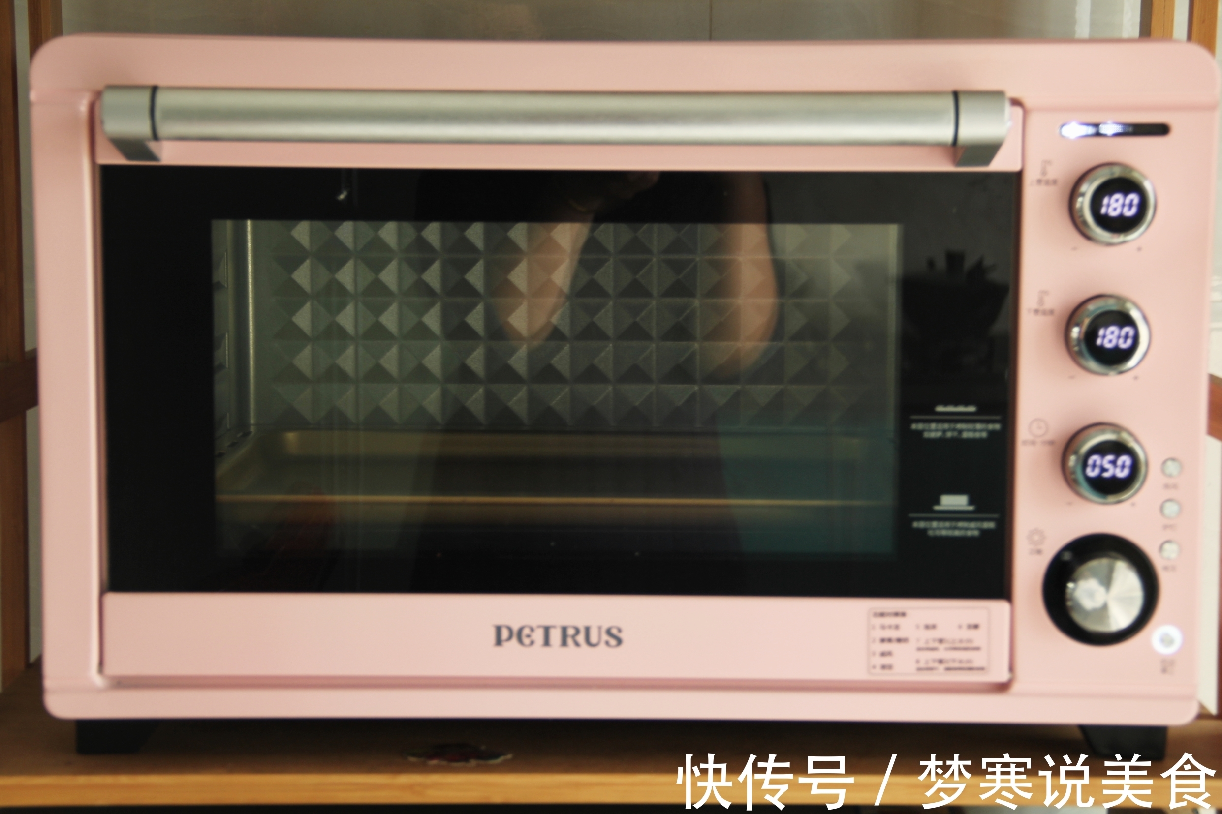 斑马纹戚风面包的制作方法，美味好吃，简单好做