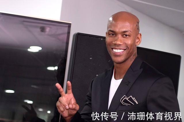 北京隊(duì)|美國(guó)人混在中國(guó)，林書豪捐了365萬，馬布里捐了多少？難以置信！