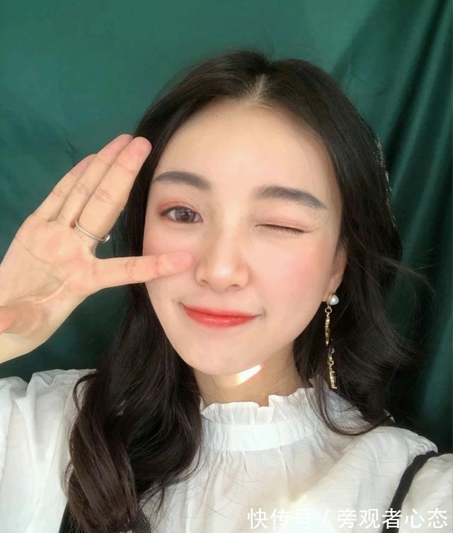 香水|女孩子香水别乱喷,谨记这4点,香味更持久!