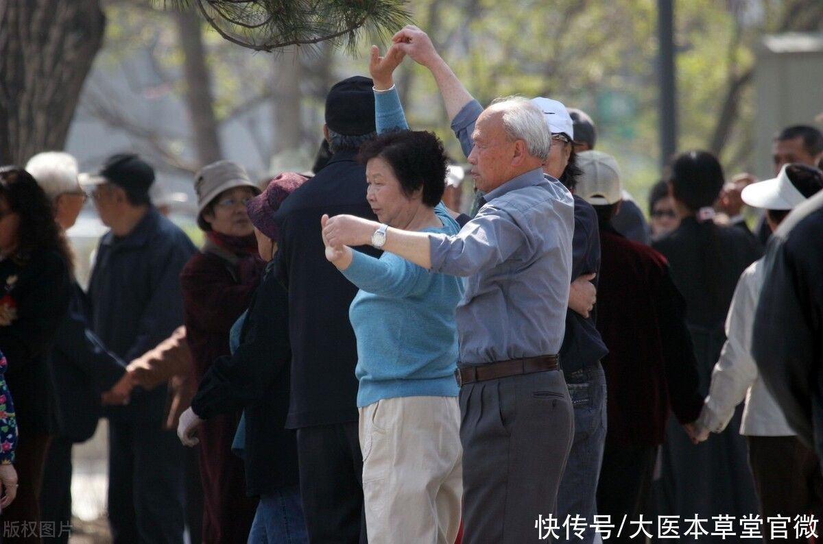 建议中老年人：如果不差钱尽量多吃这种食物,提高免疫力,营养健康