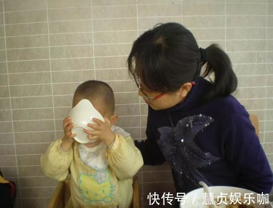 积食|奶奶带娃3年,孩子从未积食,少吃2种饭,多做2事,强脾长大个