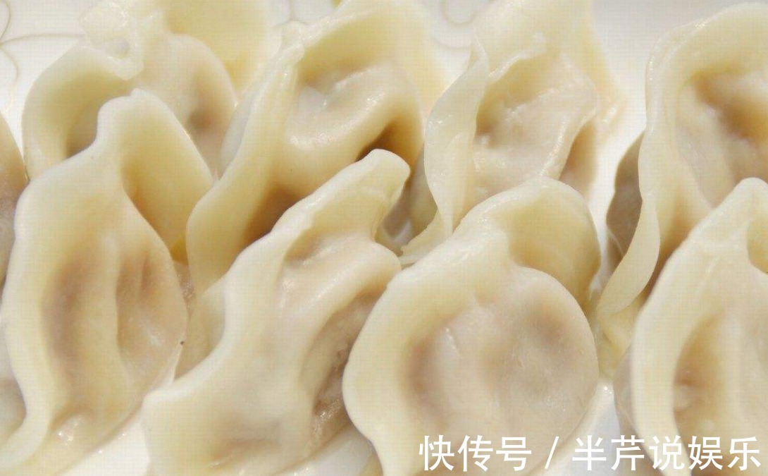 拌饺子馅的时候,要不要加水许多人都做错了,怪不得饺子难吃