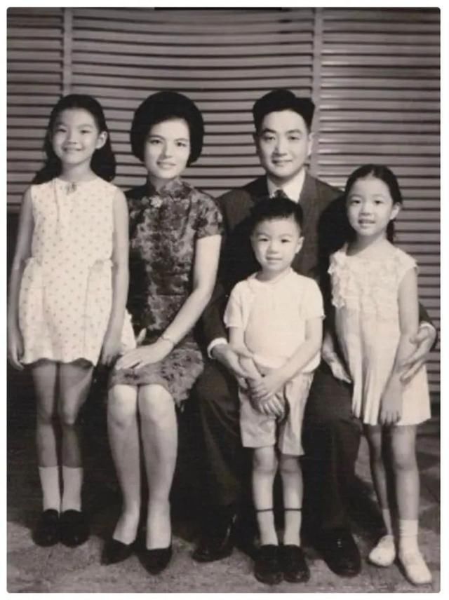 平鑫涛前妻丈夫为琼瑶抛妻弃子,她88岁