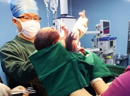 医生|妇产科的男医生为何更受青睐?原因很简单,优势体现在这4点