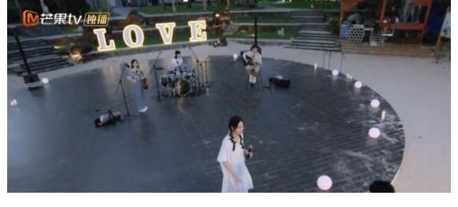 阿朵|李莎旻子几次强求老樊浪漫过头?爸爸为女委屈,阿朵点评一针见血