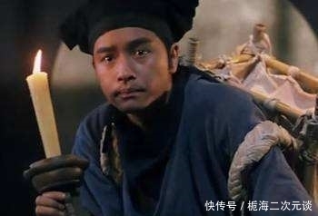 一秀才看见2字出一上联,武则天下令群臣出下联,无一人能对出