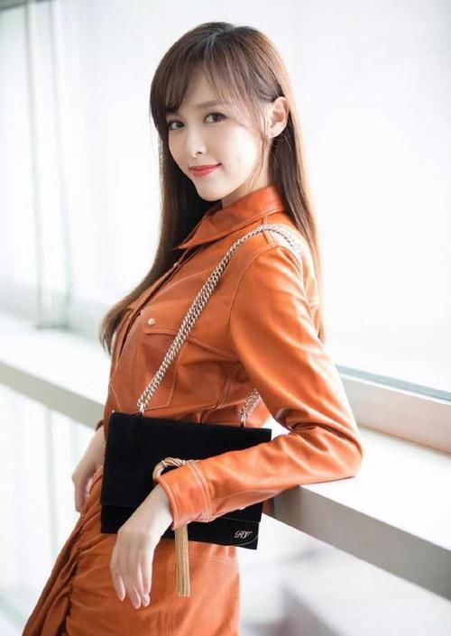 ?你适合“直发”还是“卷发”?主要看这3个部位,发量是关键!