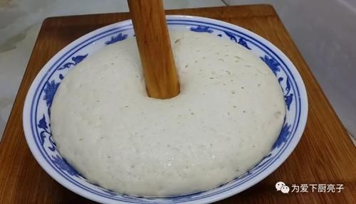 蒸发馒头时，切记不要直接加酵母，掌握正确做法，我家一周吃五次