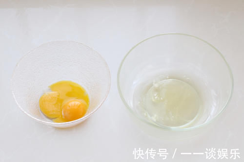 蛋糕|火遍全网的豆乳奶盖蛋糕，细腻浓郁一口就沦陷，原来做法非常简单