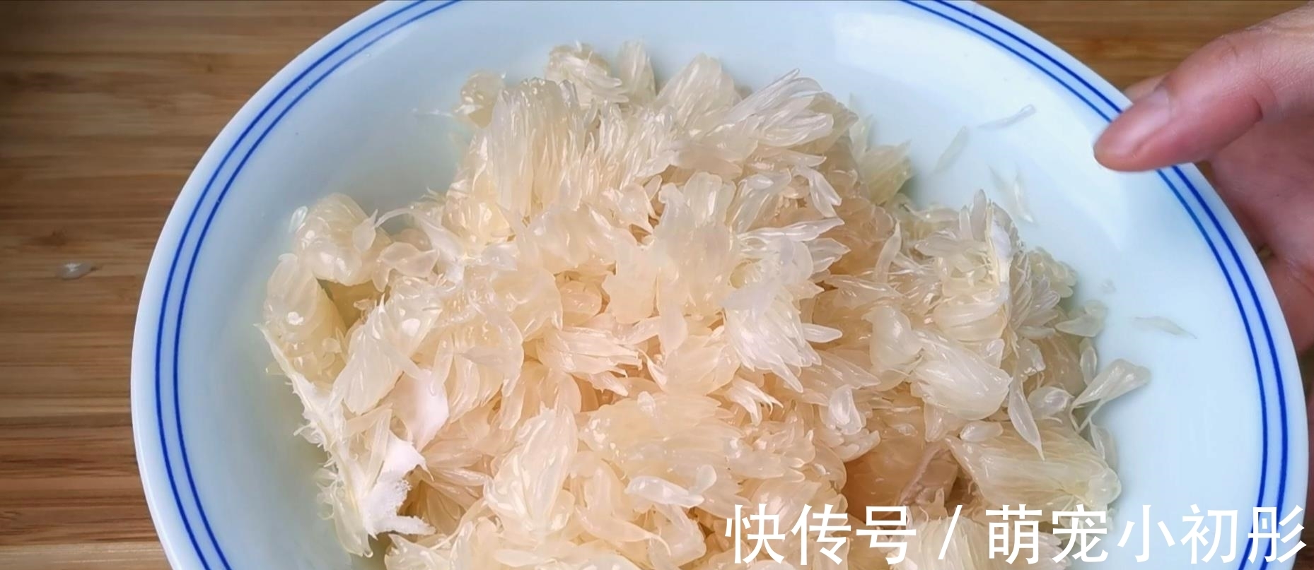 吃不完的柚子别扔,做成蜂蜜柚子茶太美味,酸甜可口,吃半年不坏