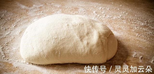 做发面包子注意这几点，做好的包子松软不塌陷，太好吃了！