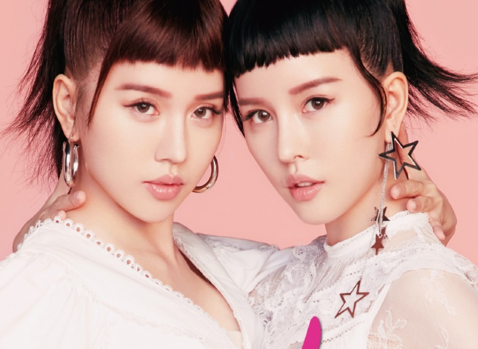 话说回来|叫“前辈”太见外,叫“by2姐姐”又显热络,谁注意毛不易叫法