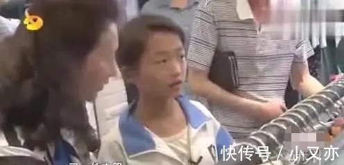 王爸|《变形计》“神仙妹妹”梁小友高二辍学后成网红,浓妆直播惹众议