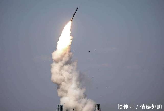 乞丐|清华校门前痛哭的乞丐，躲过美军3道拦截令，为中国铸就重器