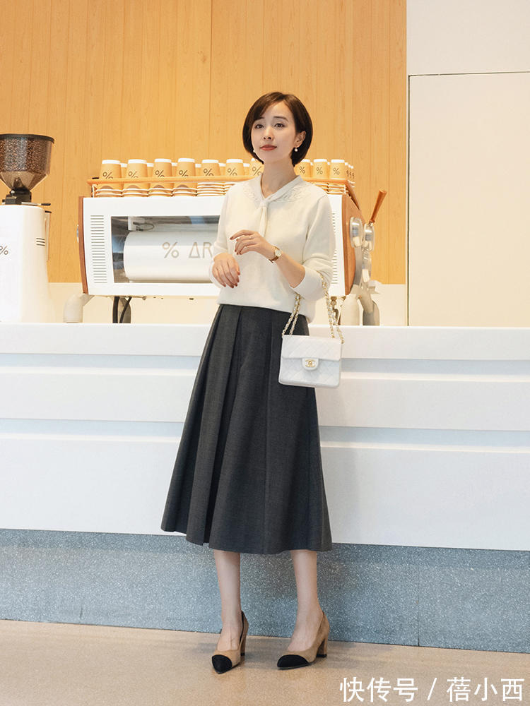 半身裙|3、40岁的女人穿半身裙,上装搭配什么才优雅?这样穿打造好气质