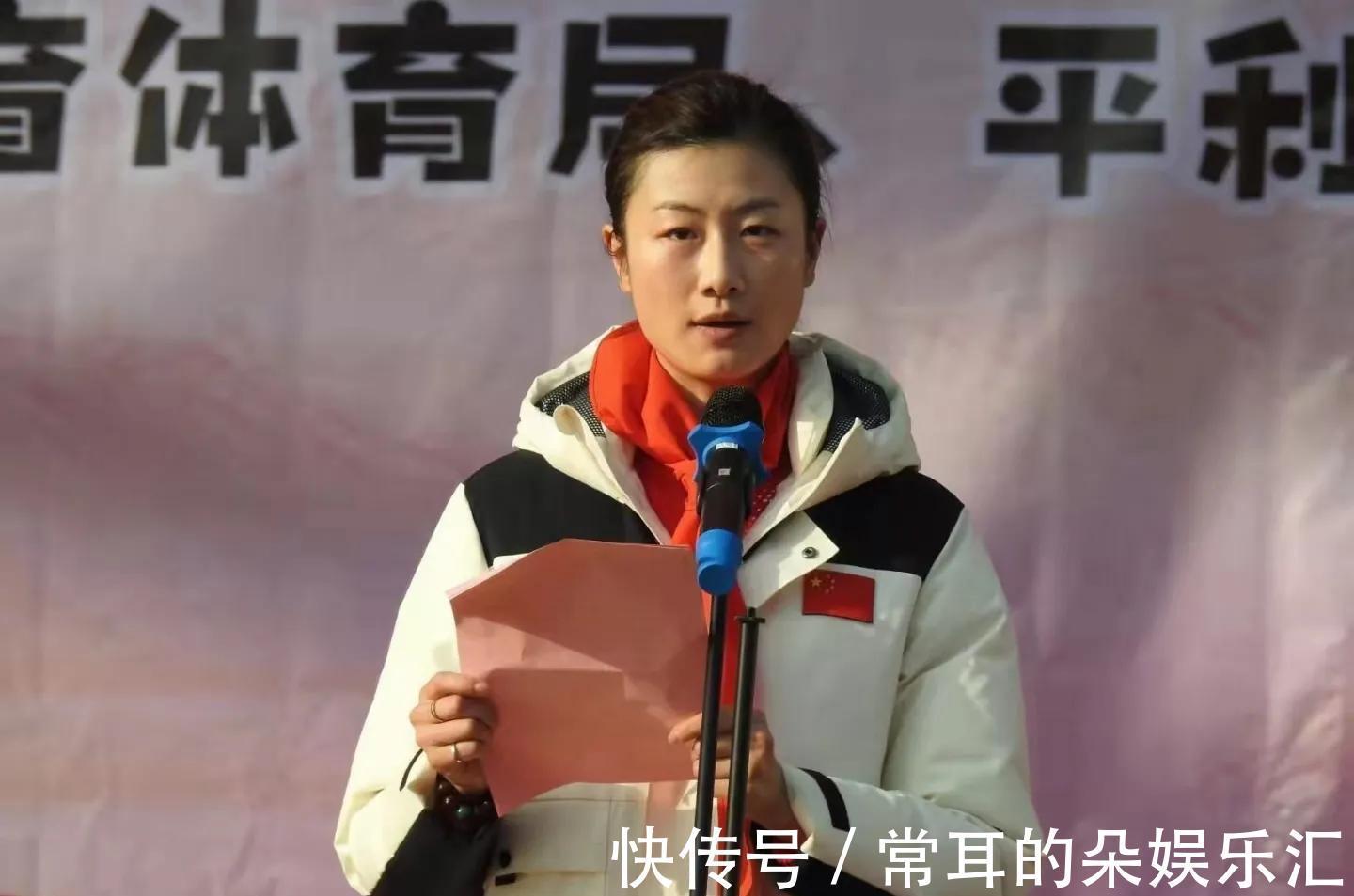 丁宁|好样的！丁宁再添新职，与4位奥运冠军走进中小学，传递国乒精神