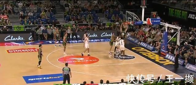 NB服了!周琦被弃用!19分钟才5出手!这一扣绝对NBA级别