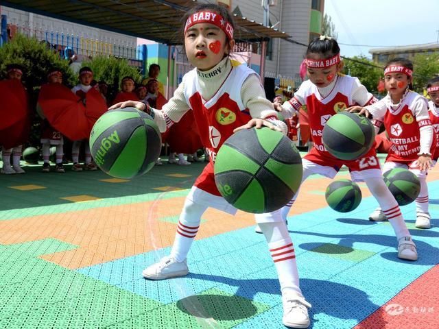 民勤县幼儿园举行“童心向党、运动飞扬”春季小小运动会