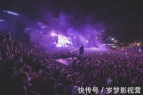 演员会把观众看成什么?