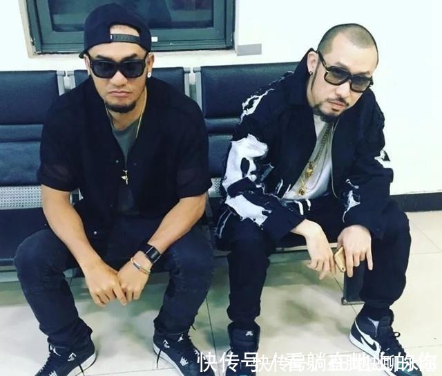 model 是否有这样一款球鞋 它并不主流,但你愿意去分享它的故事?