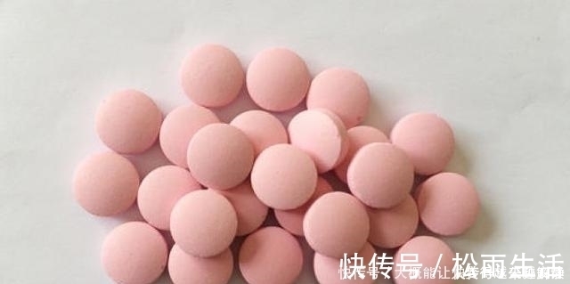 孩子|哥哥喂妹妹吃糖果，半小时后妹妹却被送医抢救，医生来晚了
