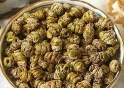 春天来了，不妨多吃以下食物，刮油排毒，改善消化不良，早吃早好