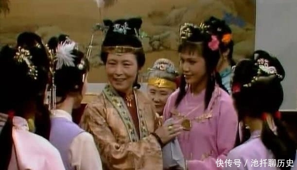 王夫人|红楼梦里,众女子的出身谁最高,薛宝钗能排在第几位