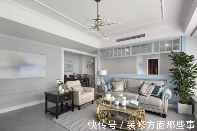 屏风|159平美式风四居室,沙发墙的居然是灰蓝色木质屏风