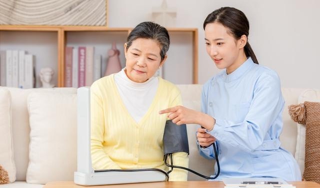 量血压|量血压10个人里9个做错想要量得准，这些细节不能忽视