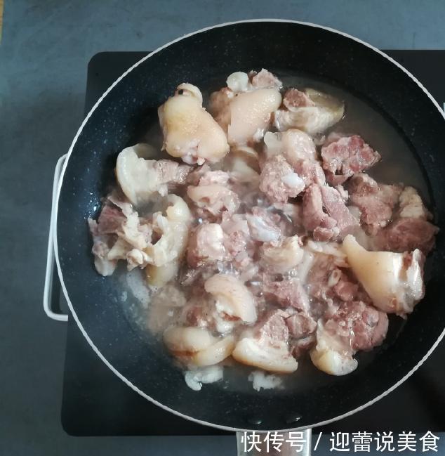 炖猪脚时,只需加入3粒“它”,Q弹软嫩,难怪好吃到飞起!